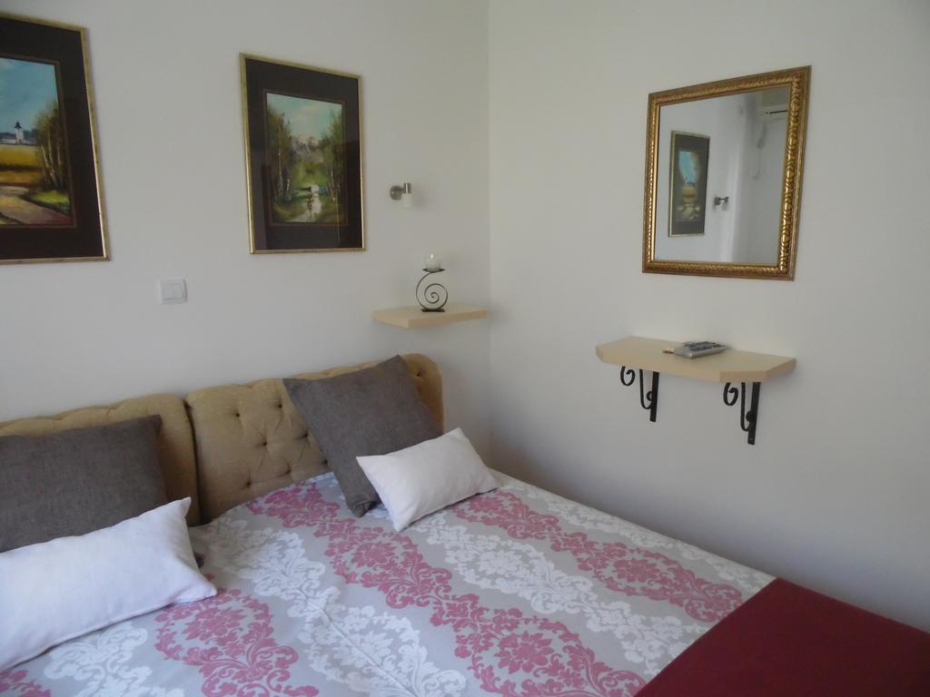 Apartments Slavica Jovanovic Sveti Stefan Room photo