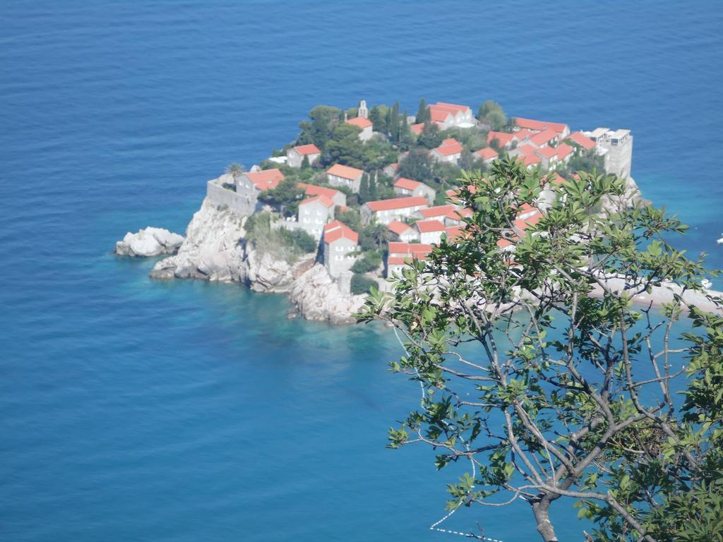 Apartments Slavica Jovanovic Sveti Stefan Exterior photo