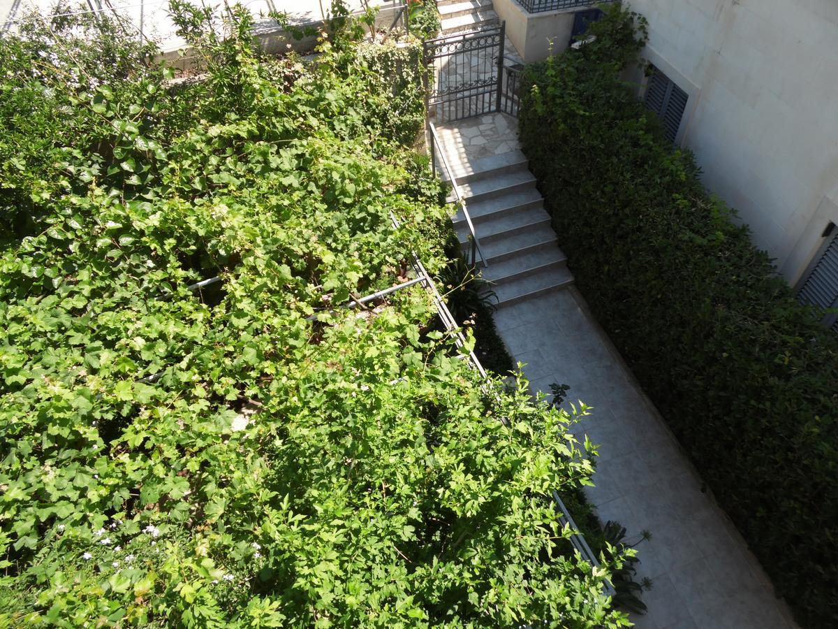 Apartments Slavica Jovanovic Sveti Stefan Exterior photo