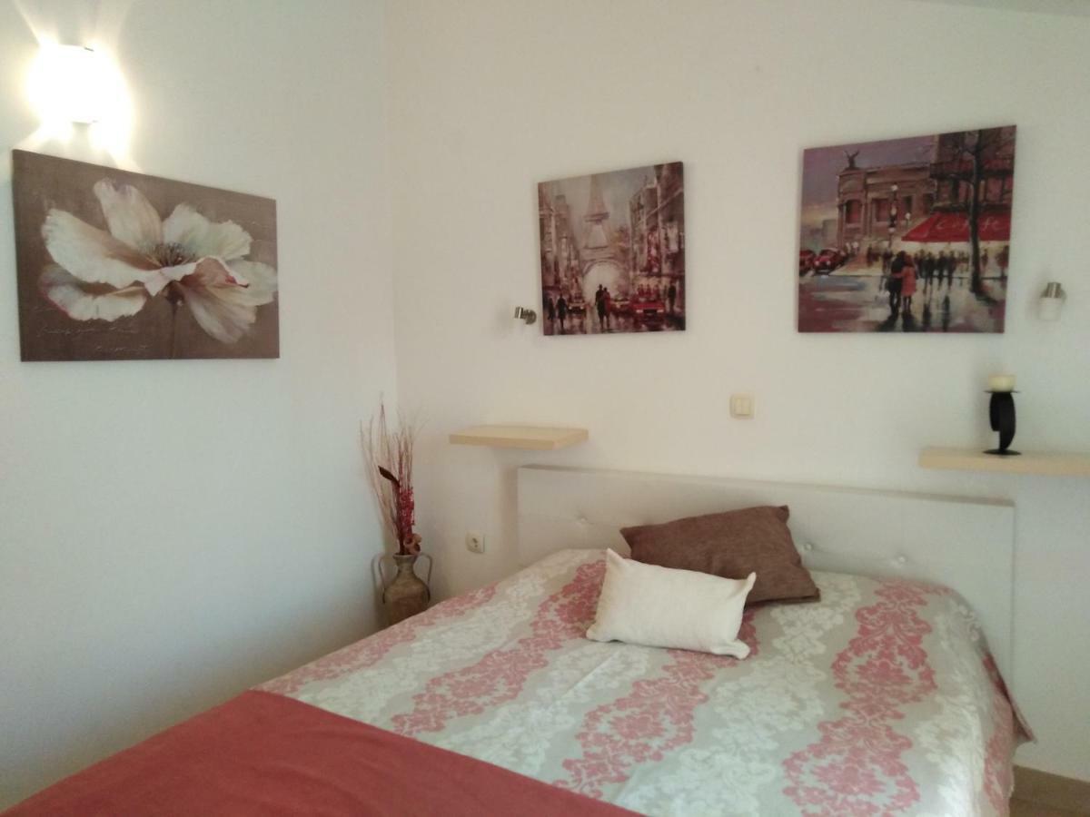 Apartments Slavica Jovanovic Sveti Stefan Exterior photo